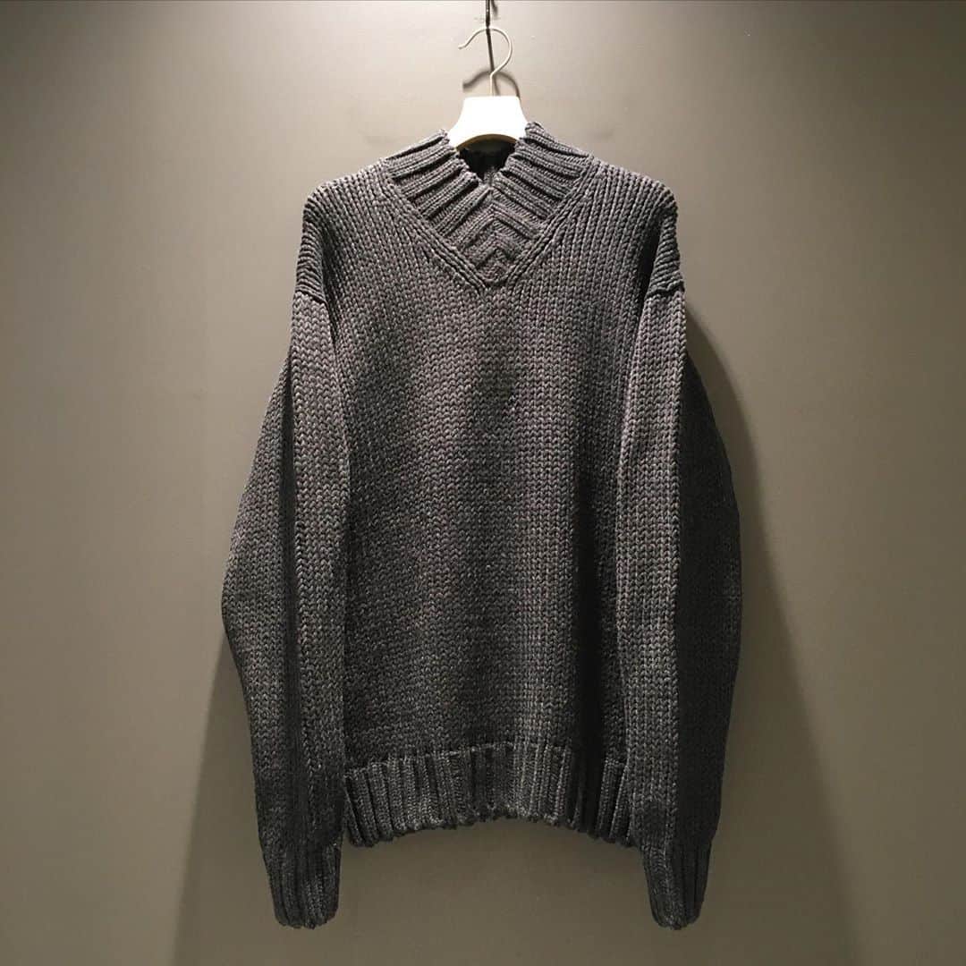 BEAMS JAPANさんのインスタグラム写真 - (BEAMS JAPANInstagram)「＜AURALEE＞ Mens SUPER FINE WOOL AIRY KNIT V-NECK P/O ¥48,000+TAX Item No.11-15-1395 BEAMS JAPAN 2F ☎︎03-5368-7317 @beams_japan #auralee #beams #beamsjapan #beamsjapan2nd Instagram for New Arrivals Blog for Recommended Items」9月26日 20時09分 - beams_japan