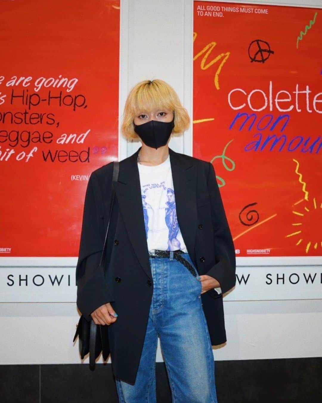 PELIのインスタグラム：「『COLETTE, MON AMOUR』プレミアム上映会へ🎥﻿ ﻿ パリの伝説のセレクトショップ「COLETTE」の閉店までの半年間を追ったドキュメンタリー映画。コレットの中身はとても愛に溢れていて、色んな人の思い出ときっかけを作っているまさに伝説。寂しさとありがとうという気持ちになりました。﻿ ﻿ 昔初めてDJで行った時に普通にED BANGERのスター達が店内に居て死ぬほど緊張したのを覚えてます😂😂﻿あとみんな優しかった☺️ ﻿ 渋谷PARCO ８Fホワイトシネクイントでの二週間限定上映および﻿ 日本で唯一のCOLETTEのポップアップショップを２F ２Gにて開催中です👆﻿  #colette #coletteparis #colettemonamour #渋谷PARCO」