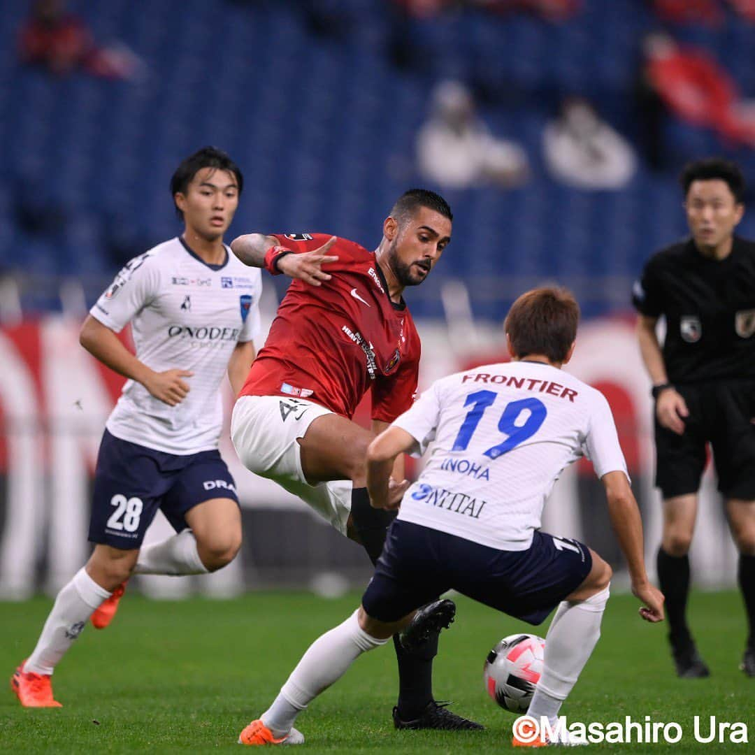 Goal Japanさんのインスタグラム写真 - (Goal JapanInstagram)「. ＼ ⚽️ 松尾が2ゴールの活躍 ⚽️ ／ #横浜FC が連敗を止める完封勝利！ (Photo: Masahiro Ura) . 🇯🇵#明治安田生命J1リーグ 第19節 🆚浦和レッズ 0-2 横浜FC ⚽#松尾佑介 (16分, 35分) . #soccer #football #jleague #J1 #yokohamafc #goaljleague #サッカー #フットボール #Jリーグ #明治安田生命Jリーグ #⚽」9月26日 20時26分 - goaljapan