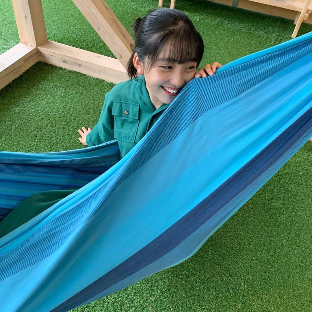 白井杏奈のインスタグラム：「・ 今日はYouTube生配信とインスタライブしました！ 来てくれた方ありがとうございました🍅 皆さんとお話しできて楽しかったです♡ 明日はYouTubeに新しい動画がアップされるのでお楽しみに😳 まだ観てない動画ある方は是非そちらもチェックお願いします！ 早いけどおやすみなさい〜」