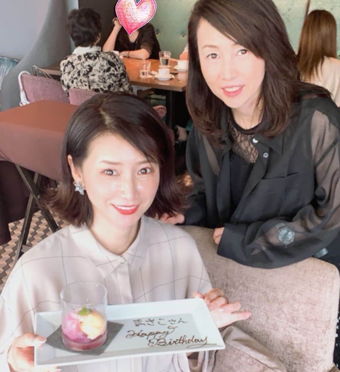 水谷雅子さんのインスタグラム写真 - (水谷雅子Instagram)「今日はりえさんとデート😊❤️ あっという間の一日でした✨✨✨ お腹いっぱいで晩御飯何にしょう…💦 #ザリビングルーム #thelivingroom  #モダンオリエンタル料理  #久しぶりのランチ#楽しい時間  #美味しい料理#あっという間の時間 #いつもありがとう #水谷雅子#水谷雅子beautybook50の私  @rie.s0404」9月26日 21時08分 - mizutanimasako