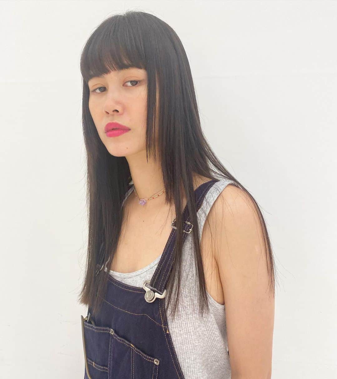 Sachiさんのインスタグラム写真 - (SachiInstagram)「Love girl @shen_tanaka  Hairメンテナンス🪐 . 最近は暗めだけど 柔らかいAsh brown にしてます🤎 . BiG LoVE😙 . #shima#hair#girl #shima_sachi」9月26日 21時10分 - sattyyyyy