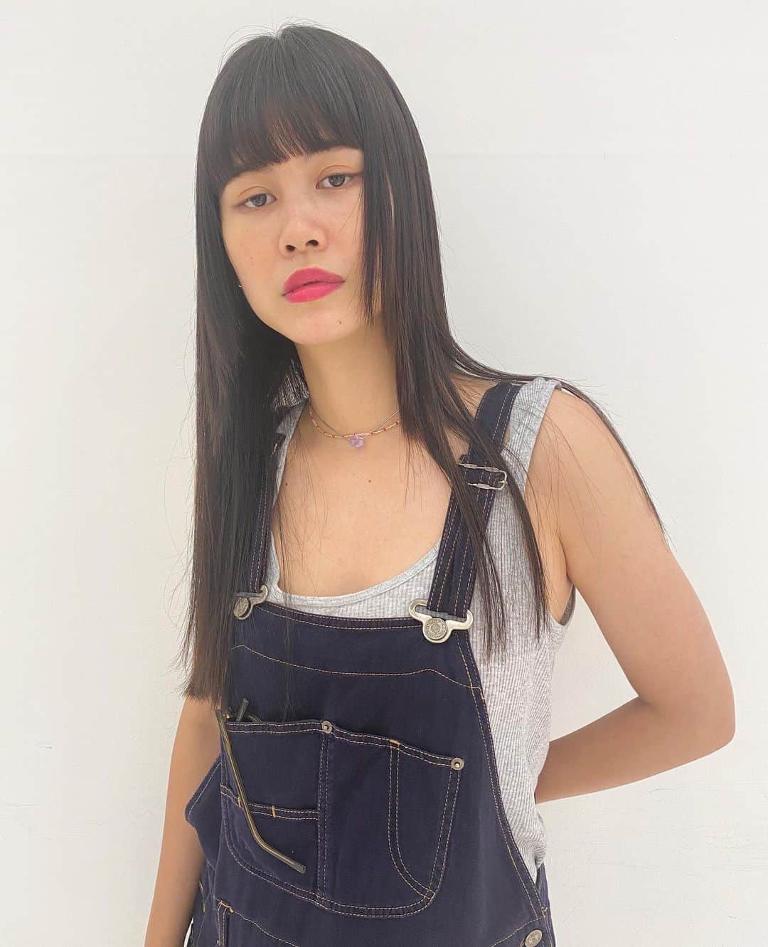 Sachiのインスタグラム：「Love girl @shen_tanaka  Hairメンテナンス🪐 . 最近は暗めだけど 柔らかいAsh brown にしてます🤎 . BiG LoVE😙 . #shima#hair#girl #shima_sachi」