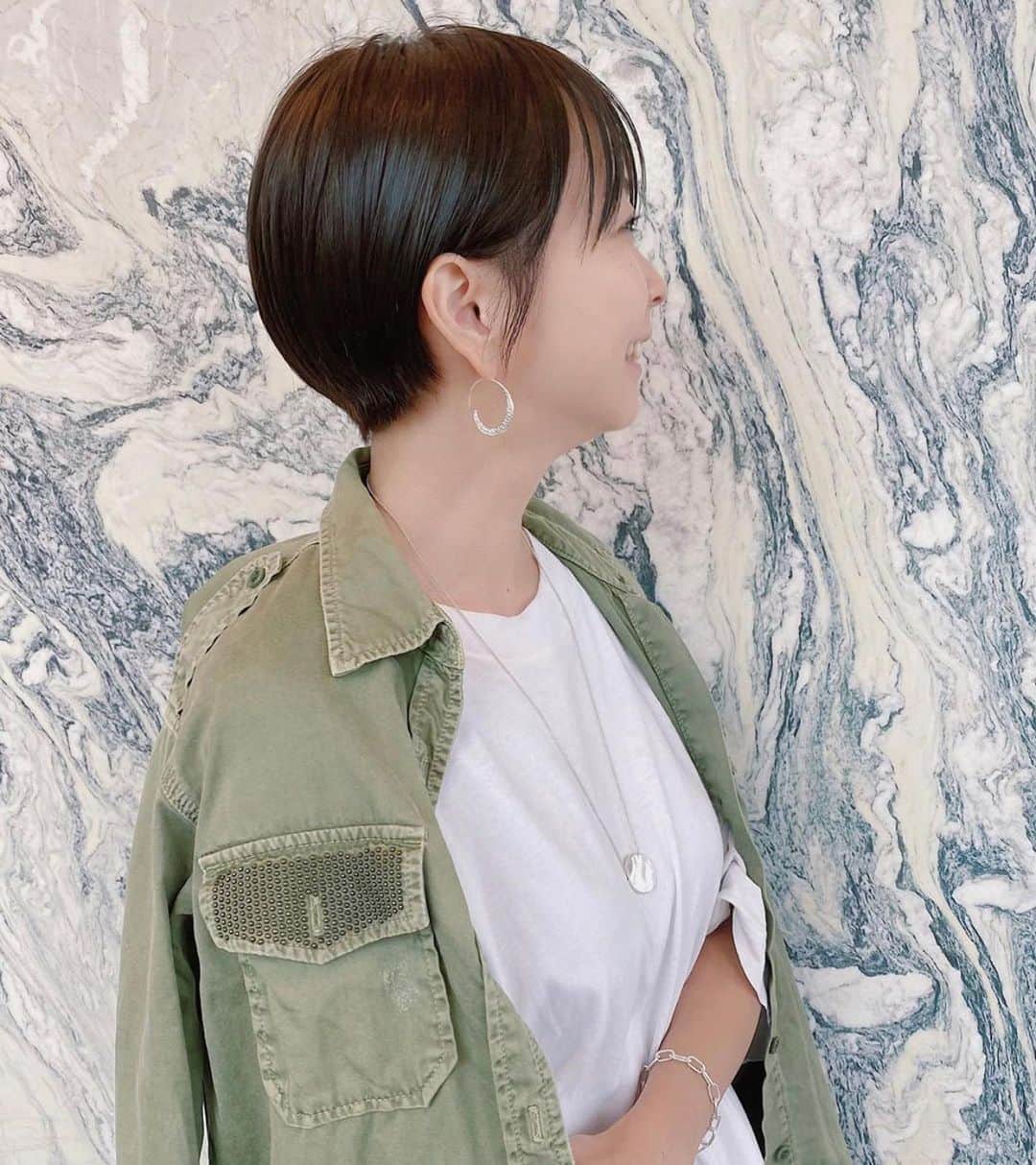 EMIさんのインスタグラム写真 - (EMIInstagram)「☆ 私の中でのおしゃれ番長  @ayakoyanagi ✨ 色々センスが良すぎて 刺激がいっぱい 今日も素敵だったな〜 #ヘアスタイル #ショートヘア」9月26日 21時31分 - emi_idea