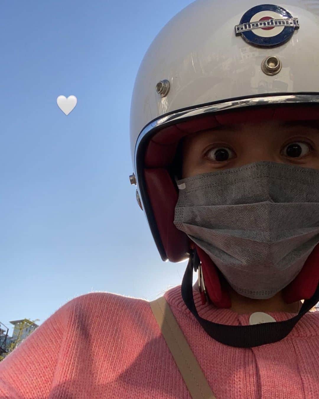 キム・ダヘのインスタグラム：「행복 🤍」
