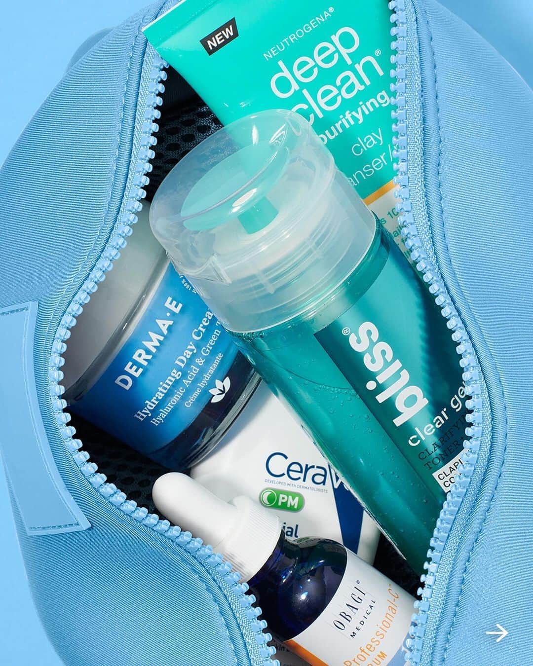 Wal-Mart Stores, Incのインスタグラム：「We're going to let you in on an anti-aging 🤫: SPF is life, retinol is your BFF, and you're just one swipe away from finding the right routine to keep you looking 💁🏾‍♀️ at every age. #WalmartBeauty」
