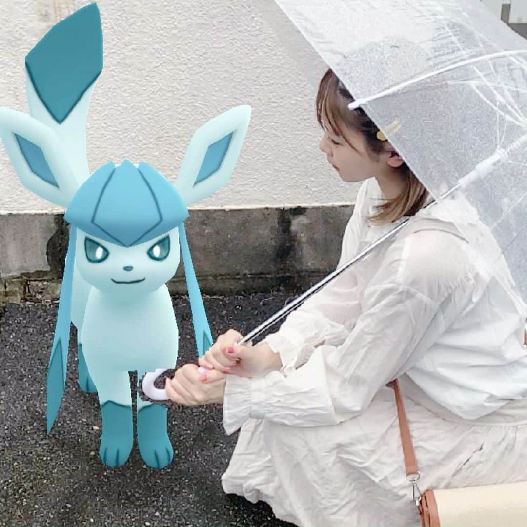 はやめいさんのインスタグラム写真 - (はやめいInstagram)「昔やってたんだけど 最近またポケモンGOに ハマりだしたの =͟͟͞͞◒ ♡  めいの相棒は グレイシアだよ ( ˘꒳˘ )  まひろも協力してくれて 珍しいポケモンが出てくると 捕まえに連れてってくれるんだ 🥺  みんなも好きなポケモンいるー？ ︎☺︎  ジラーチに出会いたい 〜 😚  #はやめい#はやめいのコーデ#コーデ #ポケモン#ポケモンセンター#グレイシア #ポケGO#ポケモンGO#pokemon #Instadaily#OOTD#photooftheday #selfie#me#love#swag#igers#couple #followme#좋아요#좋아요꾹#팔로미 #팔로미#패션#셀카#셀카스타그램」9月26日 21時52分 - haya.mei