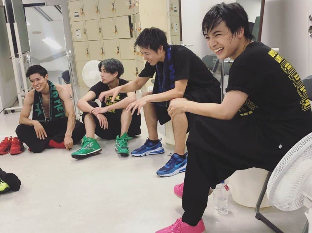 BOYS AND MENさんのインスタグラム写真 - (BOYS AND MENInstagram)「ボイメン全国ライブツアー「 BARI BARI★PARTY」初日名古屋公演終了🔥ありがとうございました！全国、無事完走できるよう頑張りますので、応援よろしくお願いします✨  #ボイメン #水野勝 #田村侑久 #辻本達規 #小林豊 #本田剛文 #勇翔 #平松賢人 #土田拓海 #吉原雅斗 #終演後の様子 #ボイメン10周年ツアー #名古屋 #地元 #明日もお楽しみに」9月26日 22時30分 - boysandmen_official