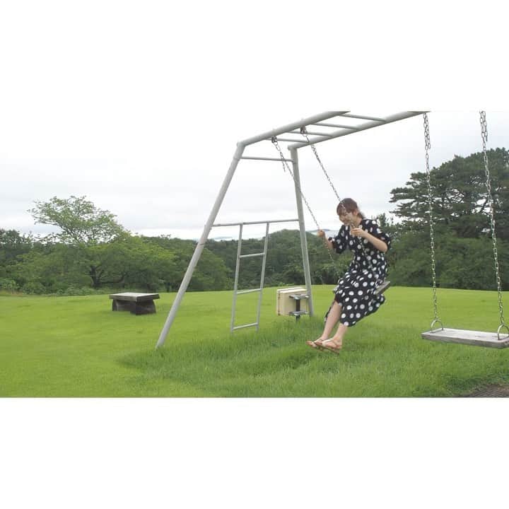 のインスタグラム：「#memories #📷 ブランコたのしい〜。魔法にかかったような「トキメキ」有り #🧙‍♀️」