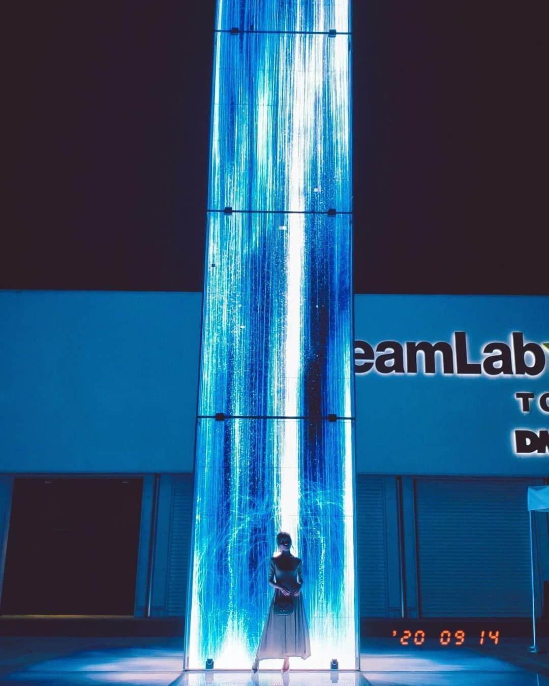 益若つばささんのインスタグラム写真 - (益若つばさInstagram)「teamLab★Planets でのオススメのお洋服も、YouTubeにて聞いてまいりました〜💫💫  これからお出かけする方の参考になったら嬉しいです🥰🥰 #ootd#fashion #teamlab #teamlabplanets #tokyo#japan」9月26日 23時02分 - tsubasamasuwaka1013