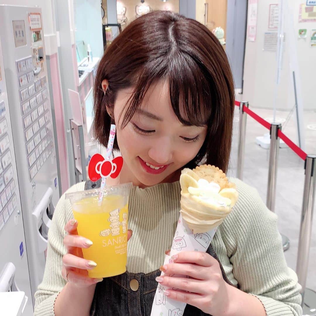 東美希のインスタグラム：「#sanriocafeikebukuro ♡ . . . #シナモンロール #シナモンロールクレープ　#池袋カフェ #池袋カフェログ  #サンリオカフェ池袋 #sanriocafe #グラドル自画撮り部 #グラビアアイドル #グラドルの日常 #アクティブキュート  #可愛いカフェ☕️」