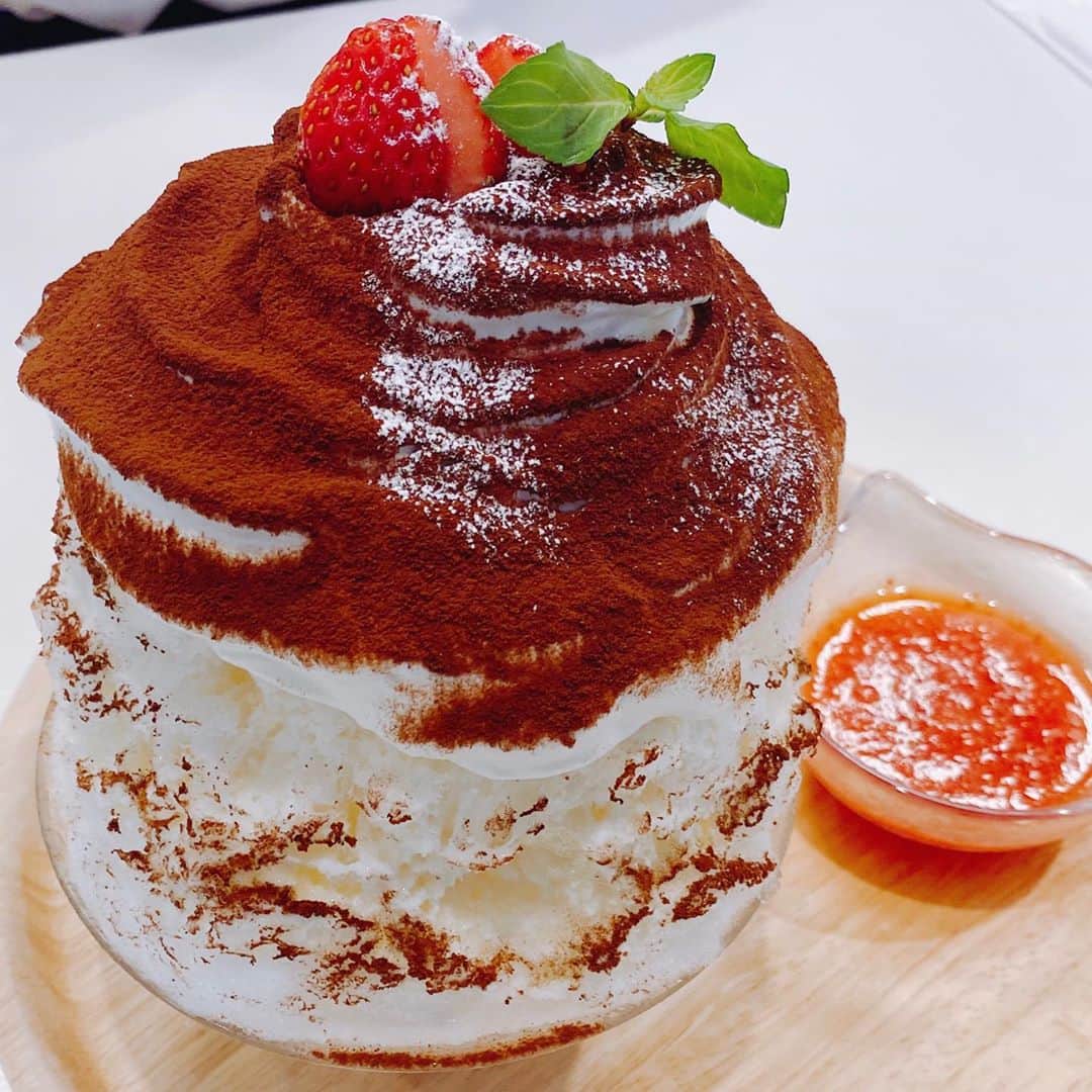 横田萌のグルメインスタ