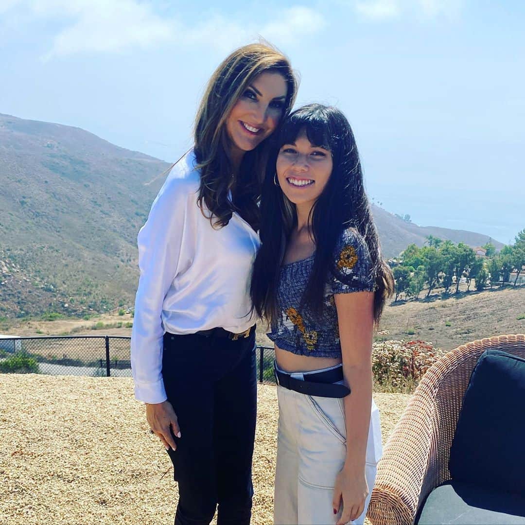 ヘザー・マクドナルドのインスタグラム：「Happy #nationaldaughtersday I am so lucky to have Mackenzie as my first child and my only daughter. I know that is why God only gave me boys to birth because you are just that special. I love you Kenzie!」