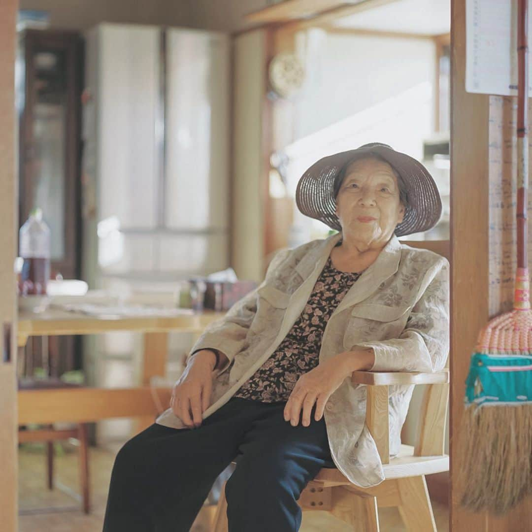 濱田英明さんのインスタグラム写真 - (濱田英明Instagram)「grandmother, 2011-2020 #pentax67」9月27日 0時25分 - hamadahideaki