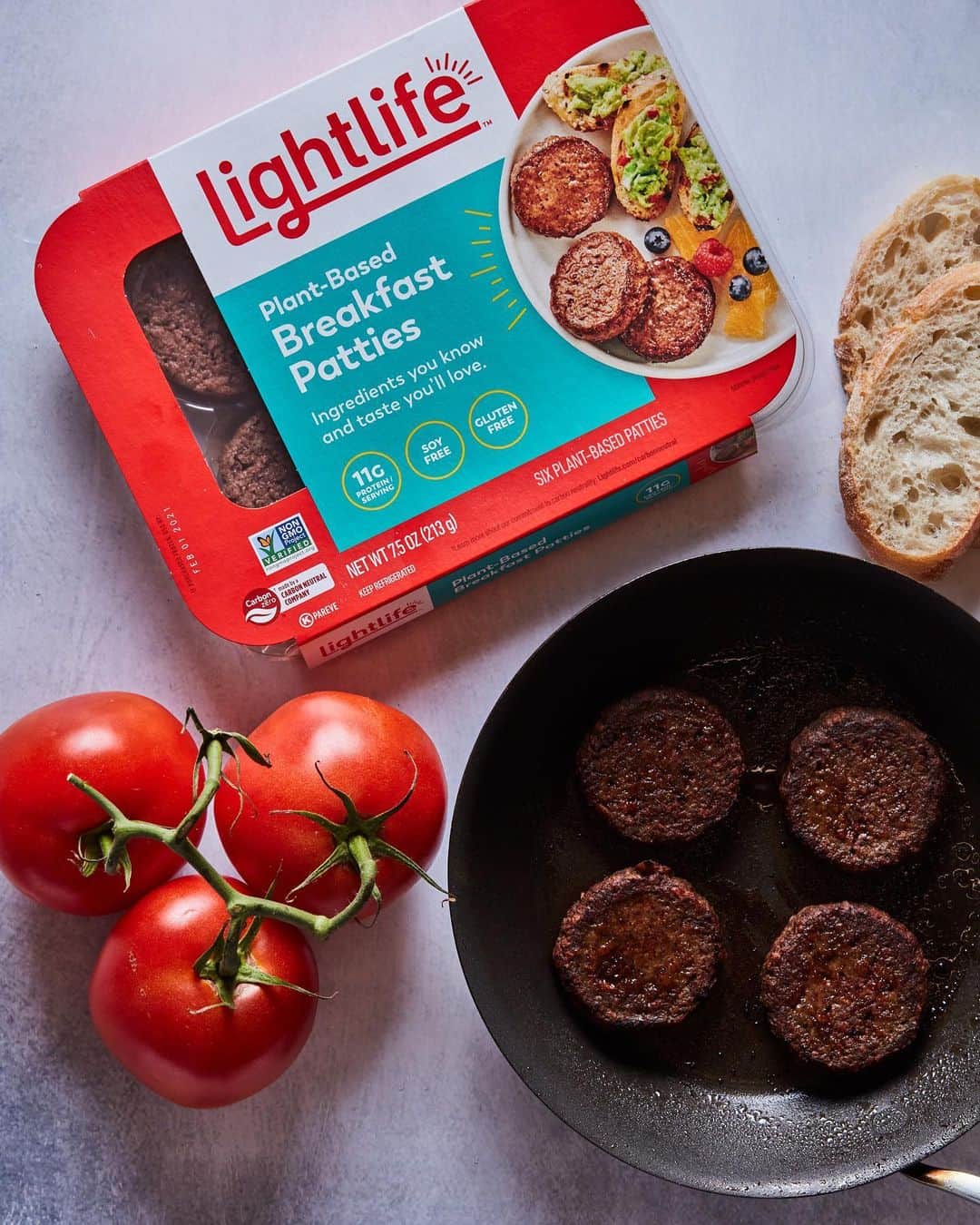 Gaby Dalkinさんのインスタグラム写真 - (Gaby DalkinInstagram)「Rise and shine people!! Let’s get this day started with the most perfect breakfast plate there ever was! #LightlifePartner The new and improved @lightlifefoods Plant-Based Breakfast Patties are the perfect way to start the day along with an avocado, some summer tomatoes and a few pieces of toast!  These patties are made with recognizable ingredients like brown rice protein, pea protein, oil and sage – SO SIMPLE!! Sear them up in a tiny bit of olive oil in a non stick skillet and breakfast is ready. Also BOMB crumbled up in a breakfast burrito - just saying #Lightlife  Prep (5) Cook (5) Serves 1 2 slices bread, toasted 1 avocado, sliced 1/4 cup cherry tomatoes, halved 1/4 cup arugula 2 Lightlife Plant-Based Breakfast Patties 2 teaspoons olive oil Heat the olive oil in a non stick skillet over medium high heat. Add the Lightlife Plant-Based Breakfast Patties to the hot oil and cook for 2-3 minutes on each side until golden. Remove from the heat. Arrange everything on a plate and drizzle everything with a little olive oil, salt and pepper. Serve.」9月27日 0時19分 - whatsgabycookin