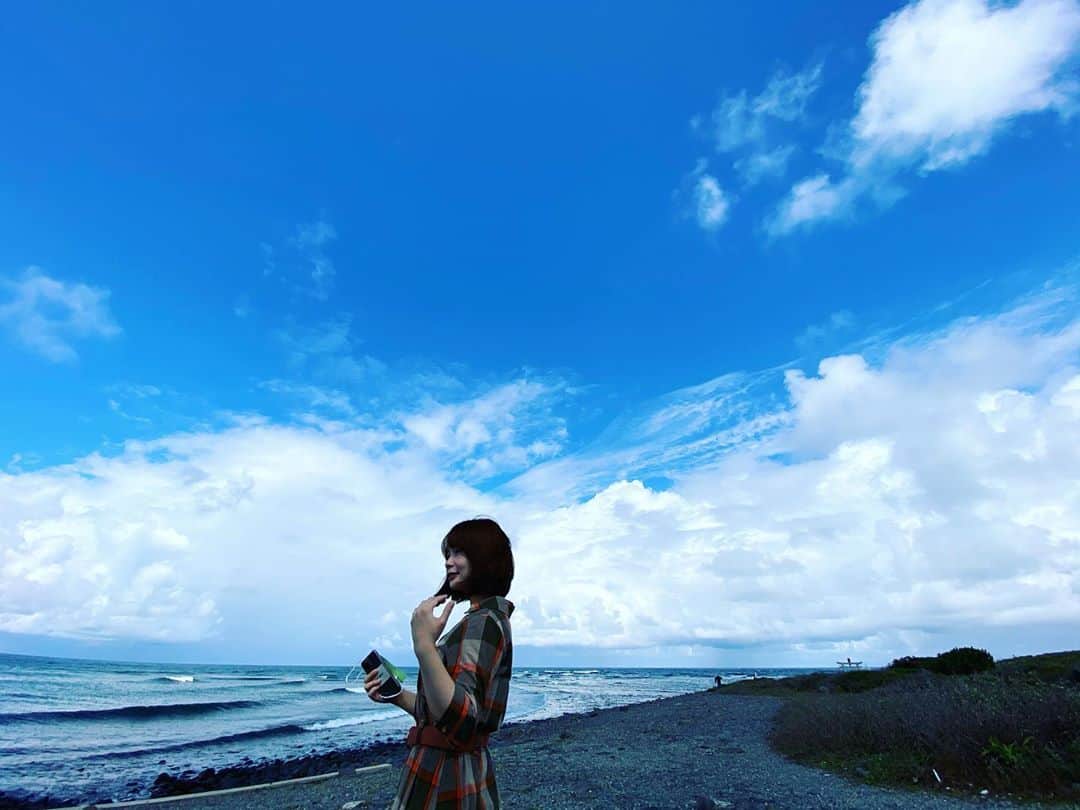 真奈さんのインスタグラム写真 - (真奈Instagram)「もう逃亡したいですが 明日からも頑張りましょう🌊」9月27日 0時34分 - manatmnt0116