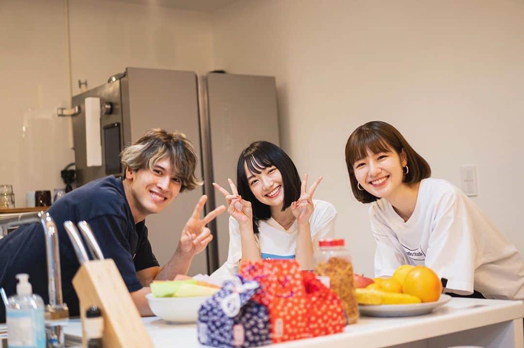 才川コージのインスタグラム：「ドラ恋　第一話 ご視聴ありがとうございました！ 沢山感想聞かせてください^ ^  そして明日は朝9時〜仮面ライダーセイバーも観てね💪  #ドラ恋　#オフショット」