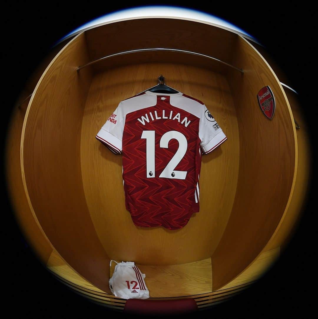 アーセナルFCさんのインスタグラム写真 - (アーセナルFCInstagram)「🔴⚪️ Whose name and number have you got on 𝙮𝙤𝙪𝙧 shirt this season?⁠ ⁠ #Arsenal #AFC #Gunners」9月27日 0時50分 - arsenal