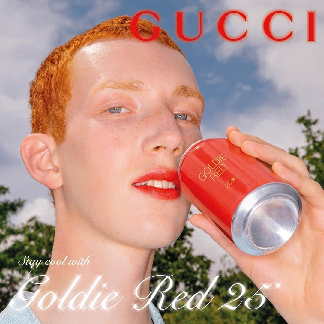 のインスタグラム：「First seen on @guccibeauty, a new set of images and videos celebrate the House’s most emblematic lipstick shade, #GoldieRed25. Diverse characters are captured with unexpected objects all matching the shade. Worn here is Rouge à Lèvres Voile featuring a sheer formula. Discover more through link in bio. @alessandro_michele #AlessandroMichele #GucciBeauty」