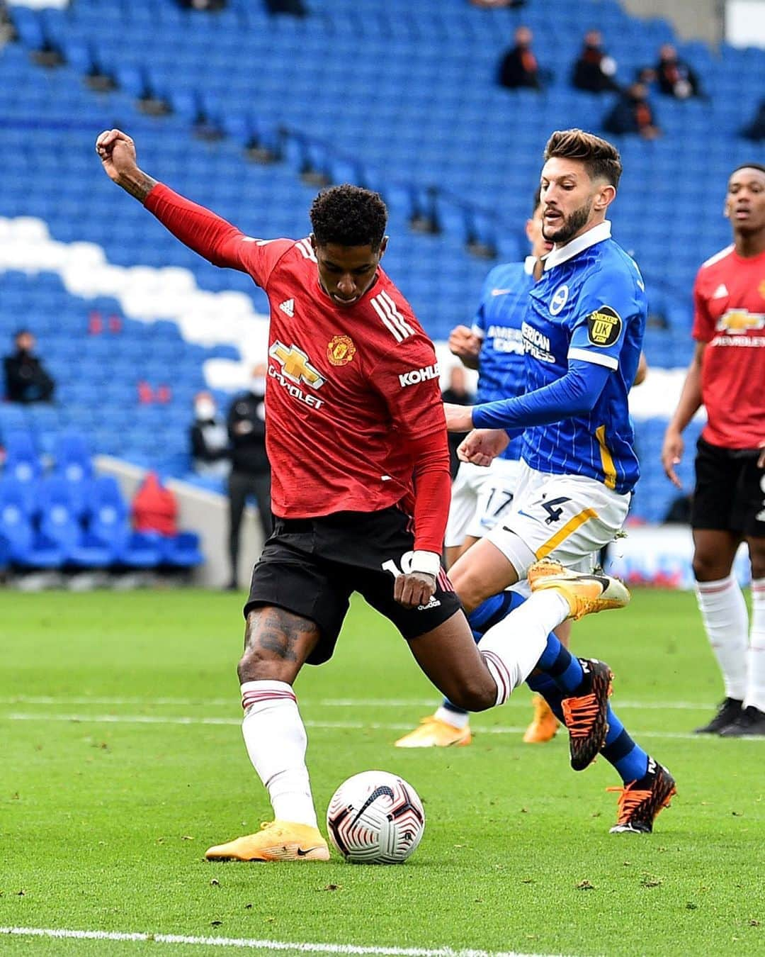 マンチェスター・ユナイテッドさんのインスタグラム写真 - (マンチェスター・ユナイテッドInstagram)「Marcus #Rashford's super solo strike was the 1️⃣0️⃣,0️⃣0️⃣0️⃣th goal in our history! 😍 #MUFC」9月27日 1時01分 - manchesterunited