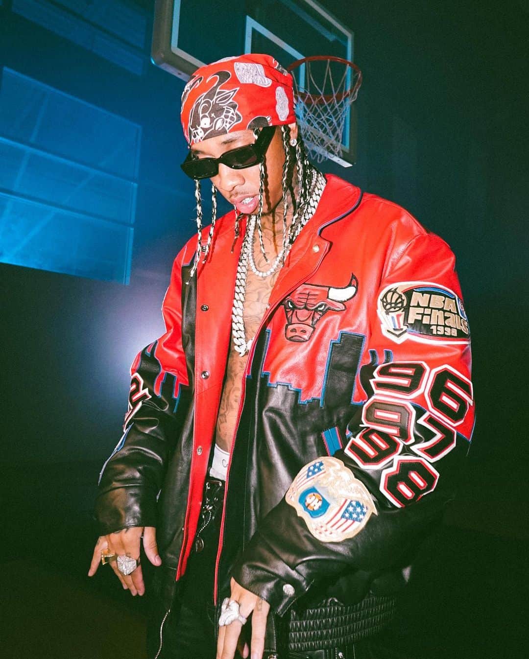 タイガのインスタグラム：「I’m sinning  I’m winning  I’m Dennis Rodman👱🏾‍♂️💥💥💥」
