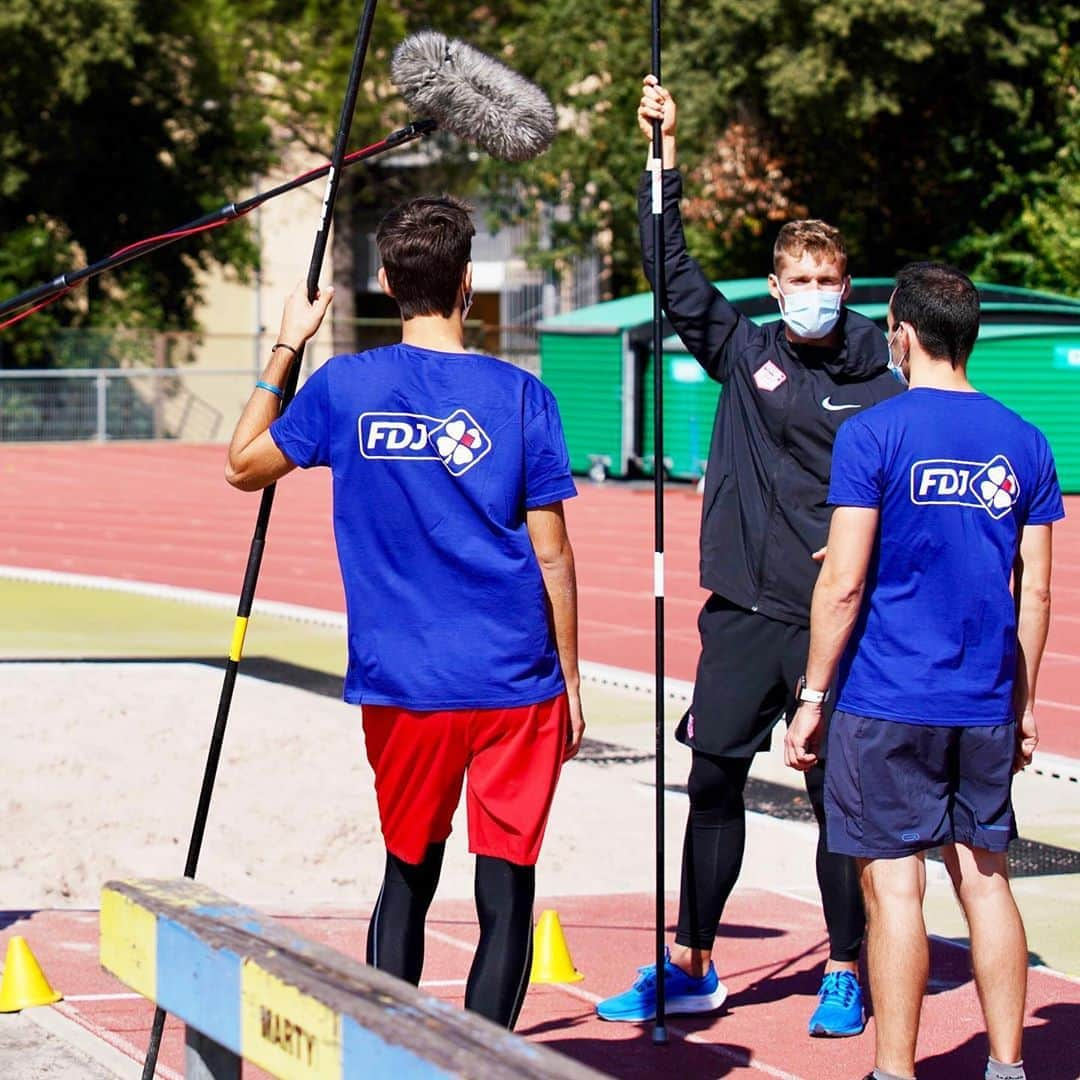 ケビン・マイヤーさんのインスタグラム写真 - (ケビン・マイヤーInstagram)「Belle journée d’initiation au décathlon avec les gagnants du concours @fdjsport !  #fdjsportfactory」9月27日 1時17分 - mayer.deca