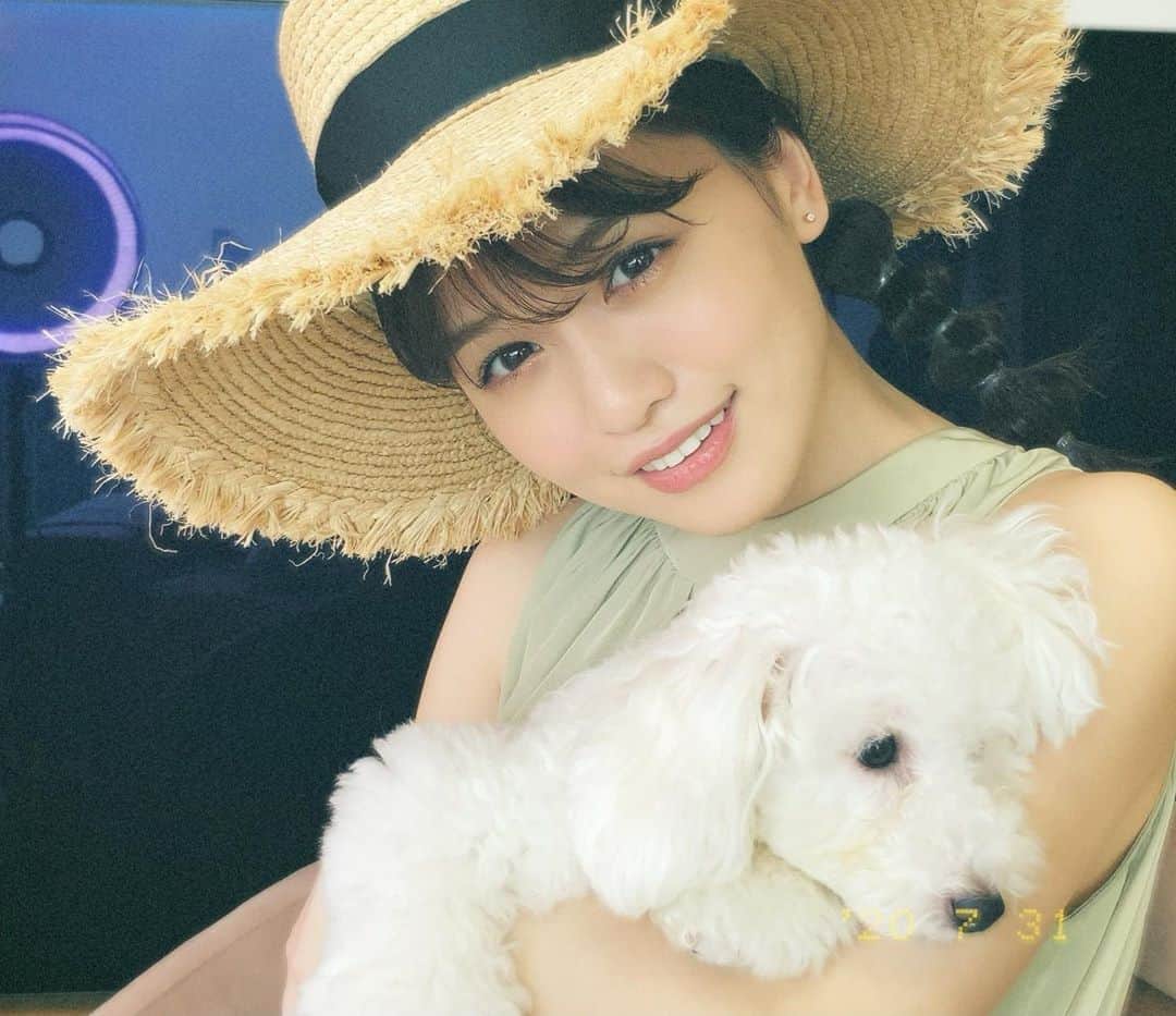 高橋有紀のインスタグラム：「ゆうこすのYouTubeにお邪魔しました🤍モテアレンジ🤍 急遽持ってきてくれた帽子もさすがでした！動画内でのサプライズもありがとう😭🤍 ゆうこすももちも可愛くって幸せでした🌻」