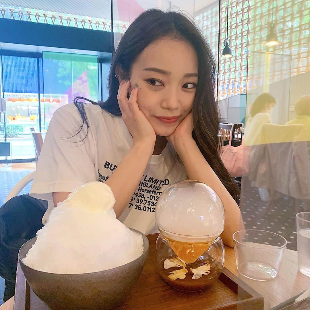 青科まきさんのインスタグラム写真 - (青科まきInstagram)「この前行った。 食べたかった﻿かき氷🍧﻿大好きなパッションフルーツ×ヨーグルトアイス」9月27日 10時54分 - maki_aoshina