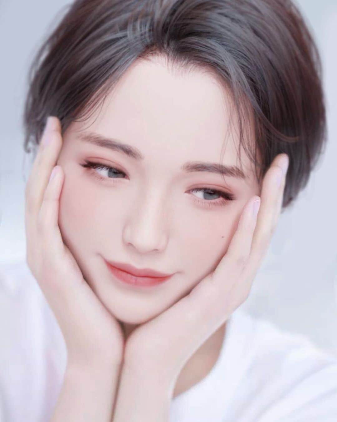 のインスタグラム：「𓃹 𓃘 𓄃𓃹 𓃘 𓄃𓃹 𓃘 𓄃﻿ A loved one is laughing﻿ I laughed along with it﻿ Just that﻿ With just this little happiness﻿ The hesitation I have had until now will be saved 𓆸 ﻿ ﻿ 大切な人が笑ってる﻿ それに連れて私も笑った﻿ ただそれだけで﻿ このささやかな幸せだけで﻿ 今まで抱えた迷いは救われてゆく𓏸𓐍 ﻿ ﻿ 他（她）不经意地笑了﻿ 我也随着笑了﻿ 没有预告的幸福﻿ 就在身边等着我们去发掘𓍯 ﻿ ﻿ ﻿ #Rialife#微笑#シンプルな幸せ#fashion#autumnfashion#happinessisfree#hormonalhealth#peace#happinesseverywhere#nowyouknow#sustainable#instagood#chance#betterword#neverever#oneworld#loveislove ﻿」