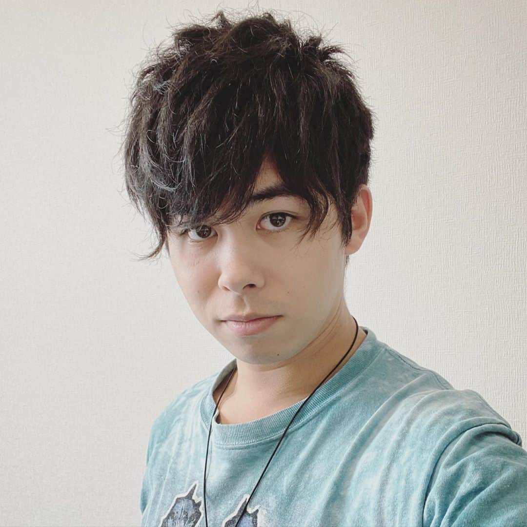 マサイのインスタグラム：「この髪型ひさびさ。サイドもうちょい生えて欲しいなぁ。」