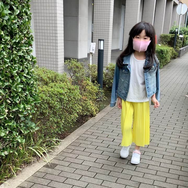 坂本竜介のインスタグラム：「デートっす。 #daughter  #愛娘 #7歳 #7yearsold  #date #デート #小1 #映画 #film  #シネマ #cinema  #bts #防弾少年団 #事故物件 #2日連続」