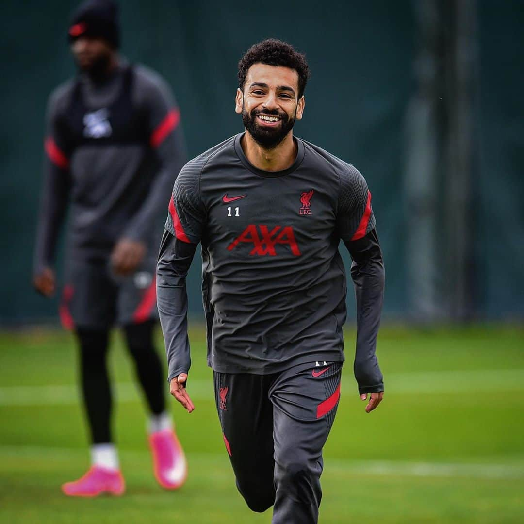 リヴァプールFCさんのインスタグラム写真 - (リヴァプールFCInstagram)「Always smiling 😁😁 Our Reds 🤗 #LFC #LiverpoolFC #Liverpool #Melwood」9月27日 3時30分 - liverpoolfc