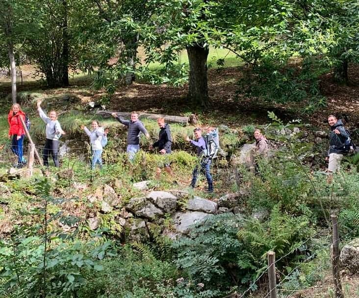 Paulien COUCKUYTさんのインスタグラム写真 - (Paulien COUCKUYTInstagram)「Ceci n'est pas mal !  Une belle promenade avec des jolis amis ! 👌🏻 . . . #ladoucefrance #vacance #hiking #mountains」9月27日 3時56分 - pauliencouckuyt