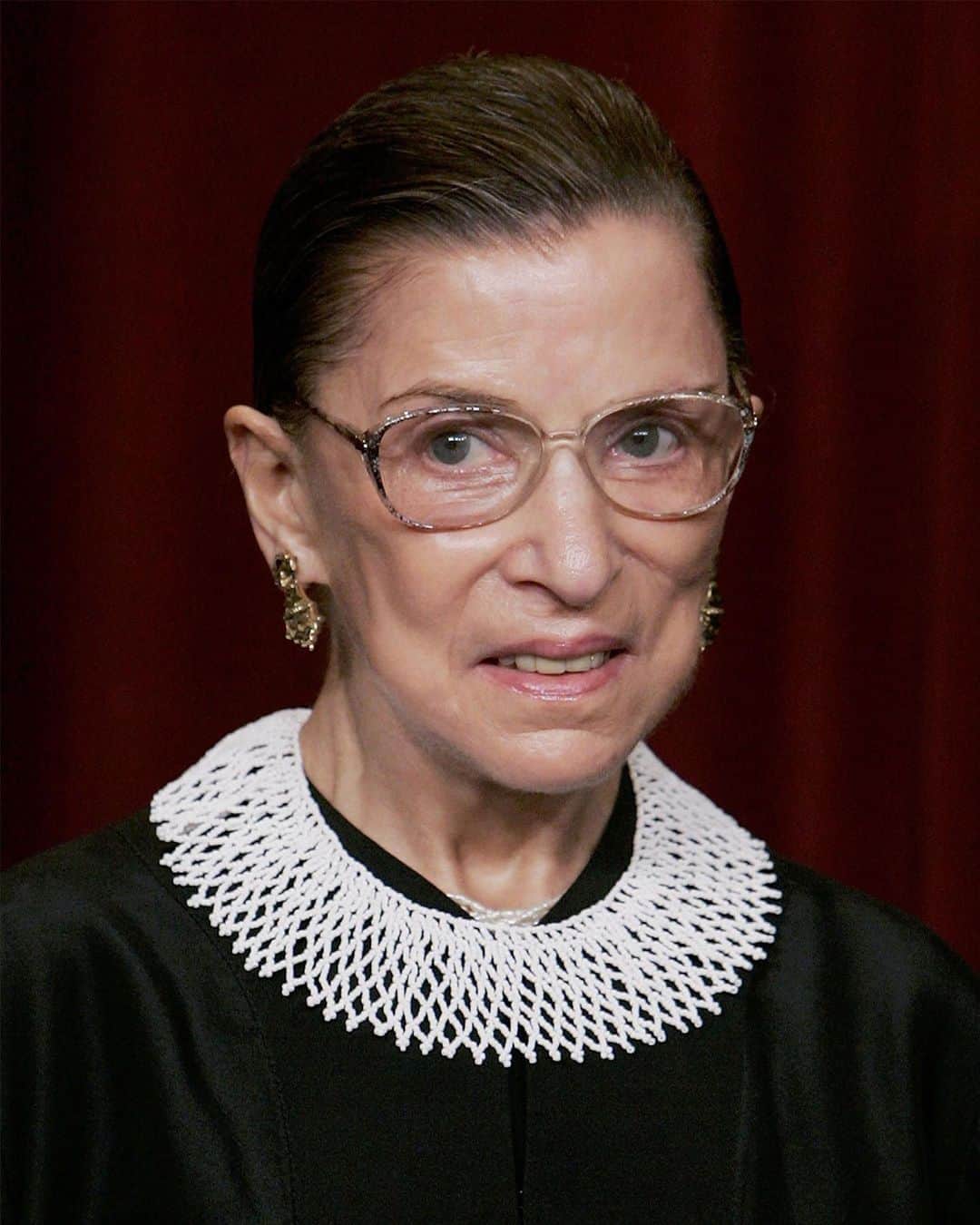 Harper's BAZAARさんのインスタグラム写真 - (Harper's BAZAARInstagram)「#RuthBaderGinsburg’s Supreme Court collars always told a story. During her tenure, she was known for championing progressive causes, providing dissenting opinions, and wearing an array of jabots over her traditional black robes. In a position that was for too long dominated by men, she wanted to bring a touch of femininity to the court. Head to the link in our bio to see some of the late justice’s favorite collars and find out what they meant to her.」9月27日 3時51分 - harpersbazaarus
