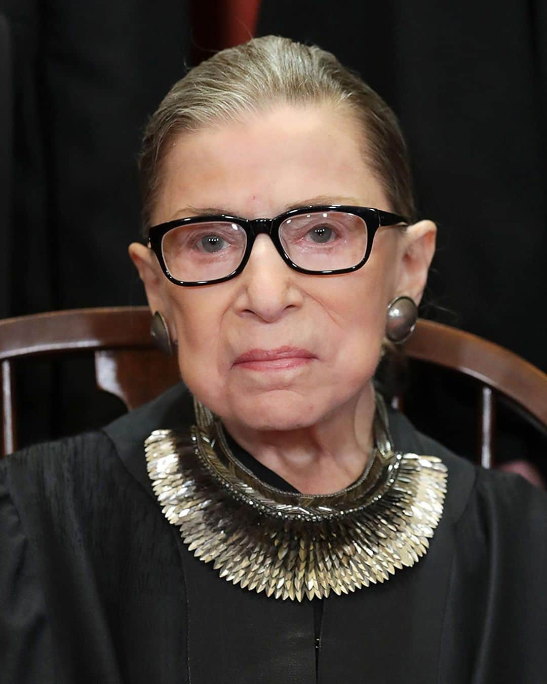 Harper's BAZAARさんのインスタグラム写真 - (Harper's BAZAARInstagram)「#RuthBaderGinsburg’s Supreme Court collars always told a story. During her tenure, she was known for championing progressive causes, providing dissenting opinions, and wearing an array of jabots over her traditional black robes. In a position that was for too long dominated by men, she wanted to bring a touch of femininity to the court. Head to the link in our bio to see some of the late justice’s favorite collars and find out what they meant to her.」9月27日 3時51分 - harpersbazaarus