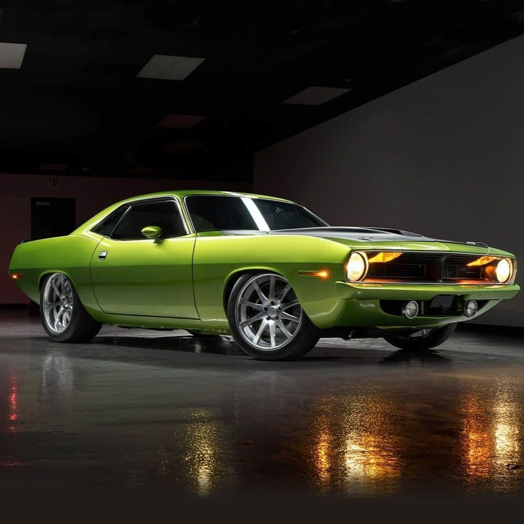 Classics Dailyさんのインスタグラム写真 - (Classics DailyInstagram)「#ClassicsFeature _____ Sinister, sleek and sharp! This no-expense-spared 1970 Plymouth ‘Cuda custom hardtop is for sale by @barrett_jackson _____ #classiccar #musclecar #hotrod #protouring #prostreet #restomod #classicsdaily #streetrod #streetcar #customcar #hotrods #streetrods #plymouth #hemi #cuda #mopar」9月27日 4時01分 - classicsdaily