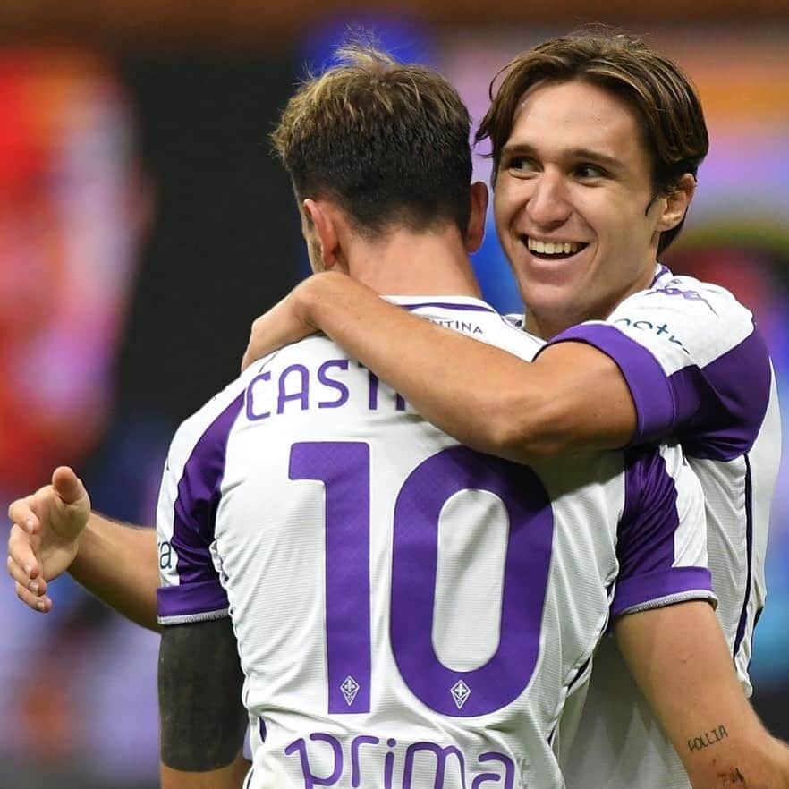 ACFフィオレンティーナさんのインスタグラム写真 - (ACFフィオレンティーナInstagram)「CASTRO + FEDE 😍 Goals by @elcastro10 and @fedexchiesa and we’re back in front 🤩  #ForzaViola 💜 #Fiorentina #ACFFiorentina #InterFiorentina #Castrovilli #Chiesa」9月27日 5時15分 - acffiorentina
