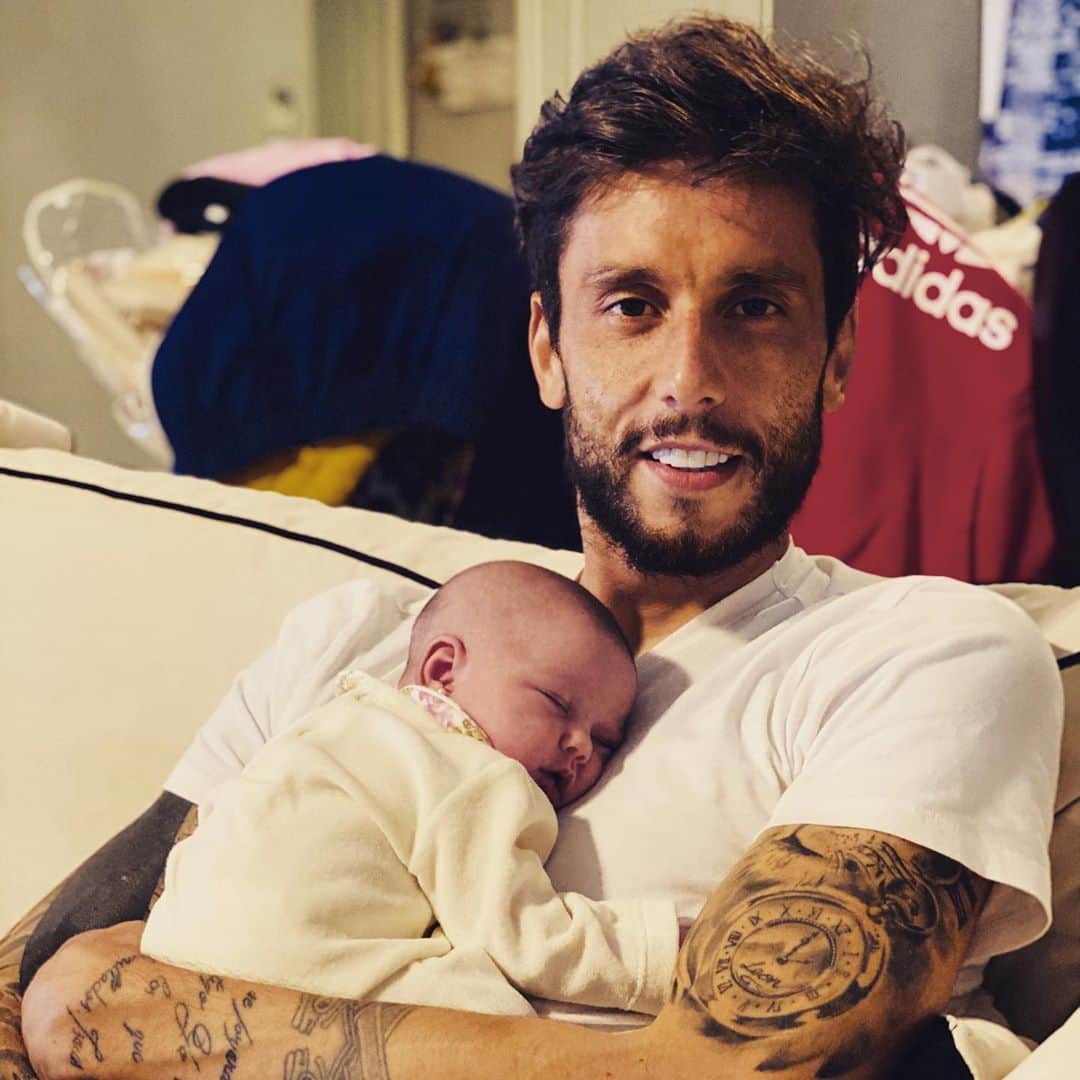のインスタグラム：「Mi princesa! 👑😍」