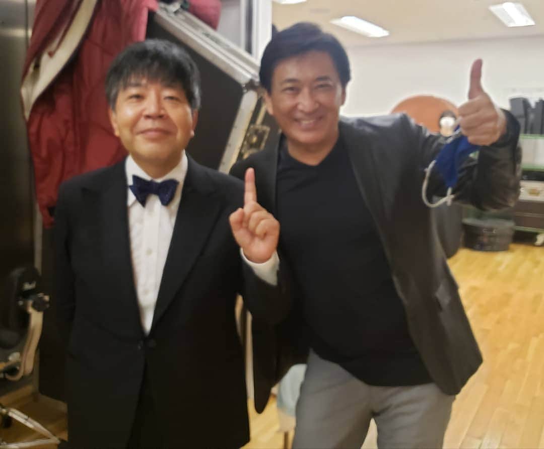 藤岡幸夫のインスタグラム：「昨日の高関健さんのシティフィル定期凄かったです‼️エルガーは色彩豊かで面白かったし、福本茉莉さんは圧倒的。フランクは濃密なブルックナーみたいなサウンドで強烈❗最高でした‼️😊エンターで全て放送します(高関さんとのトークめっちゃ面白くなりそう)。 ２月定期(サントリーホール)楽しみ😊」