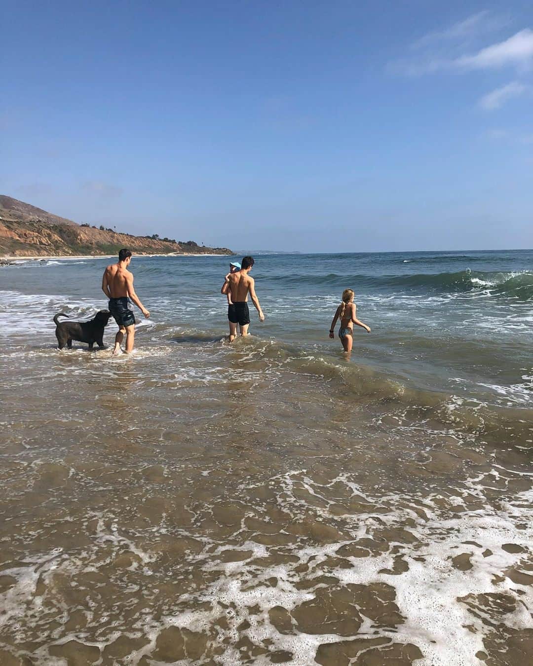 のインスタグラム：「Fun in the ☀️」