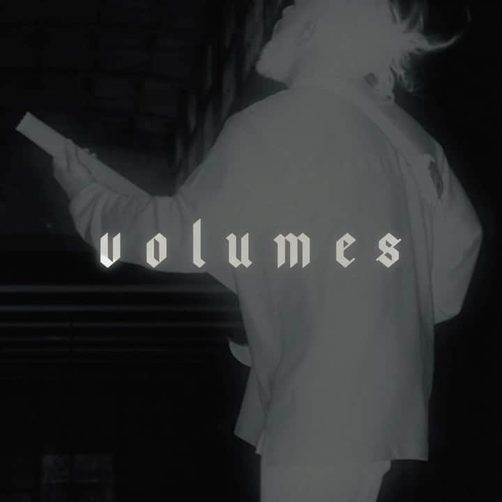 Of Mice & Menのインスタグラム：「Our boys in @volumesla just released a brand new track! 🎶  Head over to their profile & give it a listen!」