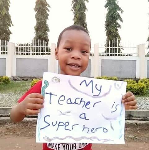 unicefさんのインスタグラム写真 - (unicefInstagram)「A big thank you to teachers for keeping children learning before, during and after #COVID19 school closures. To reach every child with quality education, we must support our teachers. 👩‍🏫👨‍🏫🍎 @unicef_nigeria #ThankYouTeacher」9月27日 7時15分 - unicef