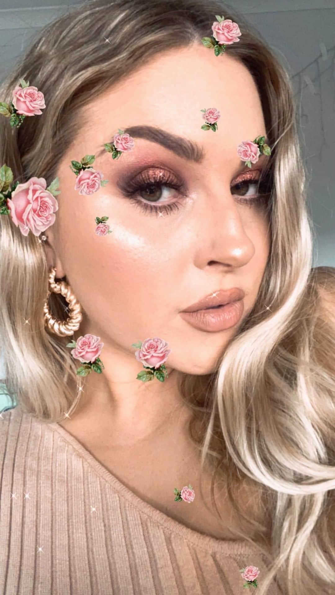 Shannonのインスタグラム：「@origins tinted moisturiser  @narsissist soft matte concealer @plouise_makeup_academybase (code 'shaaanxo10’) @xobeautyshop #heapsofsweets palette - restocked in next few weeks, so follow for updates! @maccosmetics rightful coral grass primer @urbandecaycosmetics stay naked foundation @hudabeauty tantour fair @charlottetilbury airbrush flawless finish @tartecosmetics tipsy blush @nikkiajoycosmetics illuminate palette @anastasiabeverlyhills mascara @benefitnz brow styler & gimme brow @jouercosmetics fawn lip pencil @xobeautyshop serendipity liquid lip & secret gloss @xobeautyshop wanderlust lashes & lash glue @tidalhair mermaid waver tool ~ songs: Ellis & NOËP - Speak Français, Ellis - Feel That Way (AD PR)」