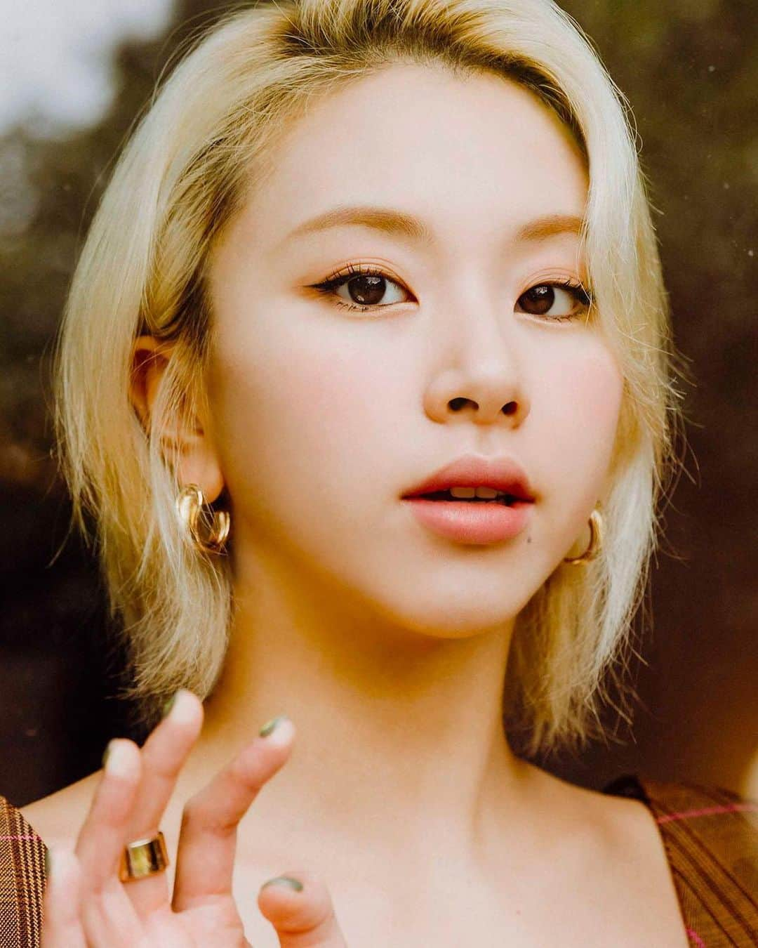 チェヨンのインスタグラム：「twice japan profile update #chaeyoung #채영 #twice #트와이스 #prettyrapstarchaeyoung」