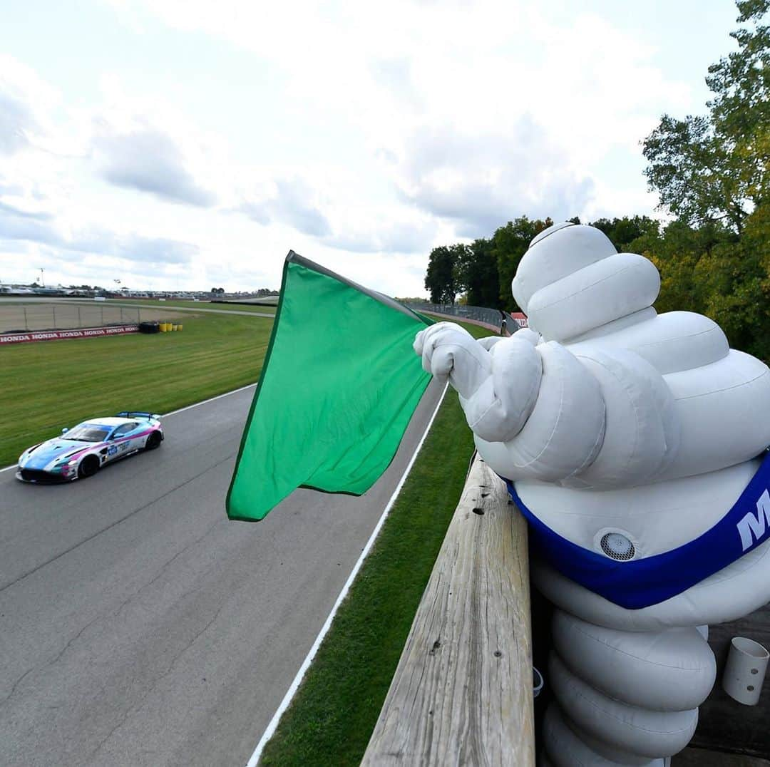 ミシュランさんのインスタグラム写真 - (ミシュランInstagram)「The green flag has flown on a busy @imsa_racing weekend from @officialmidohio! Check out today’s winners and polesitters from the first of two Michelin Pilot Challenge races and the Prototype Challenge race. WeatherTech qualifying and race, plus Pilot race two on Sunday. #IMSA #IMSAatMO #IMPC #IMSAPC」9月27日 8時38分 - michelinusa