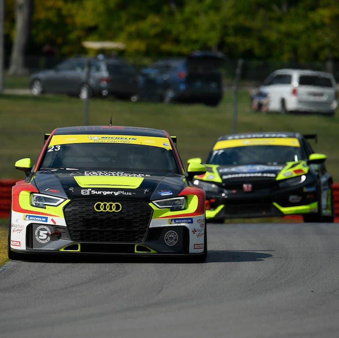 ミシュランさんのインスタグラム写真 - (ミシュランInstagram)「The green flag has flown on a busy @imsa_racing weekend from @officialmidohio! Check out today’s winners and polesitters from the first of two Michelin Pilot Challenge races and the Prototype Challenge race. WeatherTech qualifying and race, plus Pilot race two on Sunday. #IMSA #IMSAatMO #IMPC #IMSAPC」9月27日 8時38分 - michelinusa