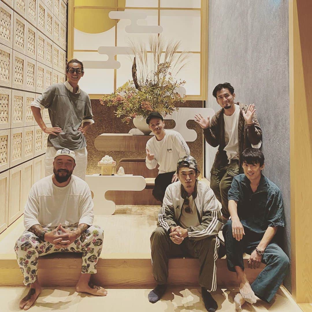 窪塚洋介のインスタグラム：「We are heading for a hopeful future.  at 星のや東京」