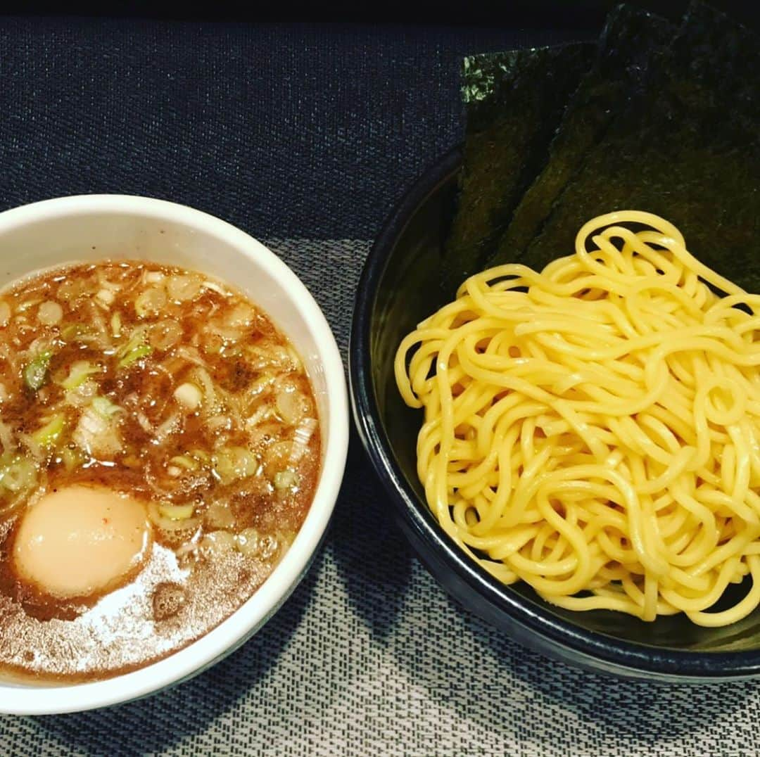 norimotoのインスタグラム：「今月のNo.1です🍜  味玉つけ麺🍥  800円  インスタからのお客様は味玉サービス致します😁 スタッフにインスタ観ましたとお伝えください😋 #インスタ #玉つけ麺 #玉サービス #スタッフ #no1 #お客様 #800円 #味玉 #つけ麺 #1 #味玉サービス致 #味玉つけ麺 #たまご料理 #sns #コミュニティサイト #麺料理 #一般ワード #メンバー #パスタ #ソース #料理 #ランチ #スパゲティソース #食事 #ディナー #プレート #スパゲッティ #食品 #トマト #レストラン」