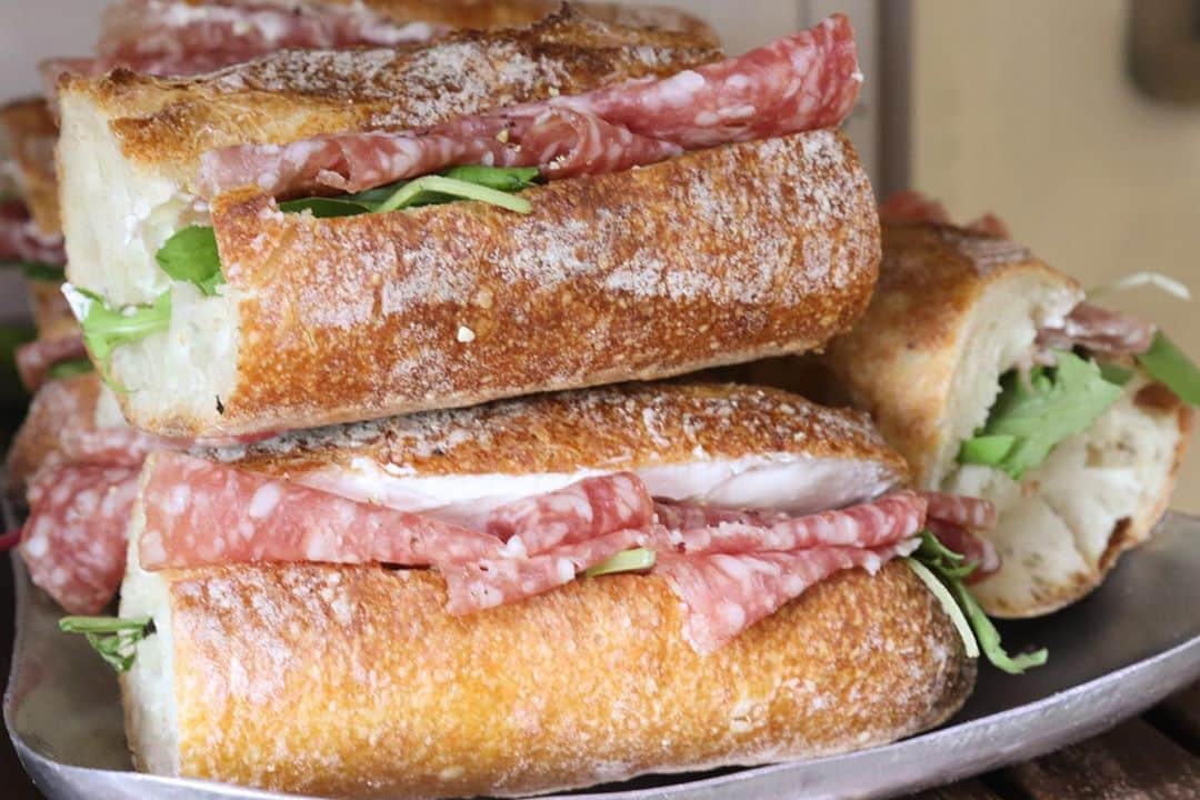 丘の上のパン屋 のグルメインスタ