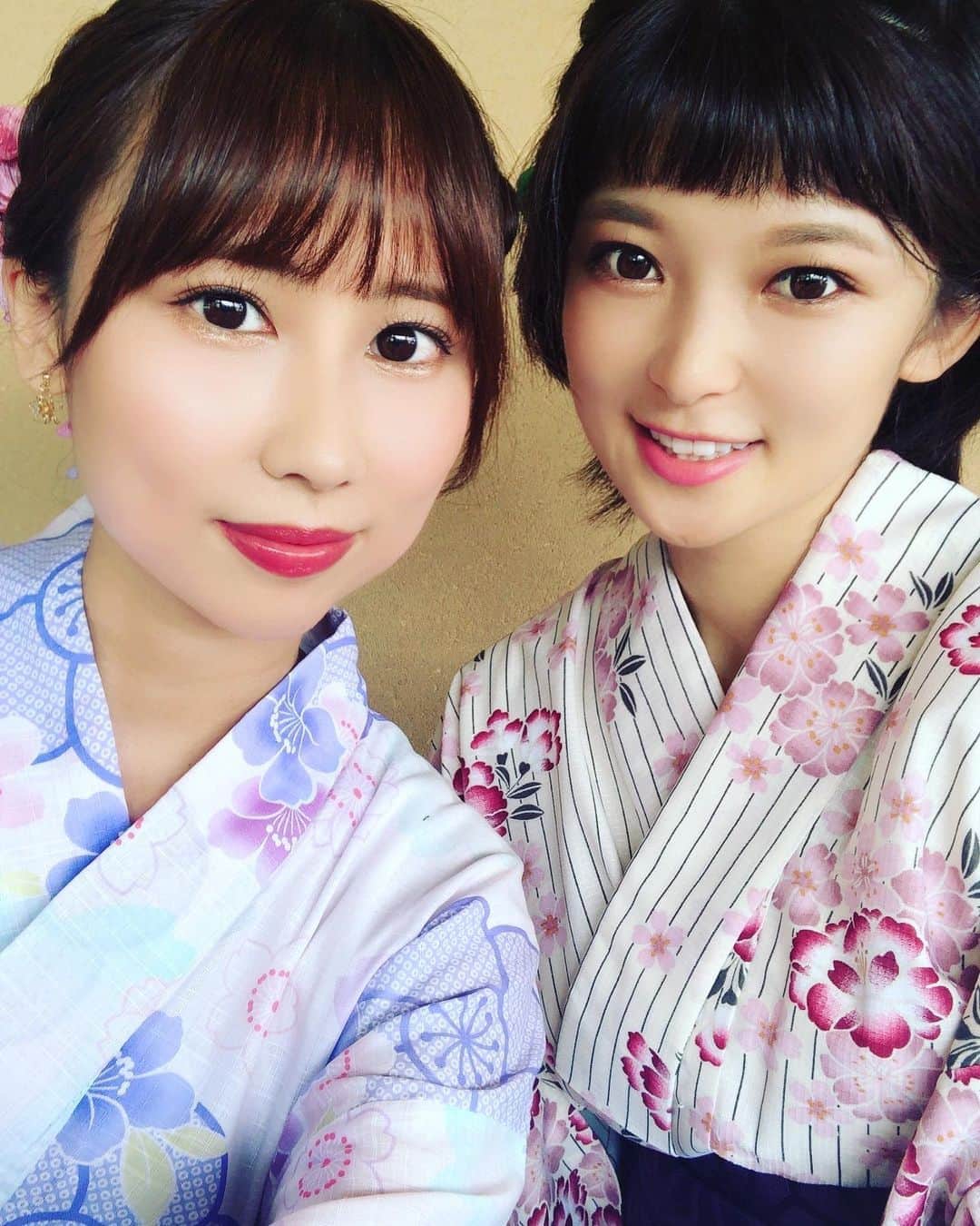 辻井美香さんのインスタグラム写真 - (辻井美香Instagram)「お気づきだと思いますが、レースクイーンを卒業し事務所をやめた今、私のインスタグラムは旅ブロガー化してます。どうぞお付き合いください（笑）  プロフィール欄、趣味は旅行。そう、まさにその通りだった！！  #女子旅 #浴衣女子 #仲良しコンビ  #girlswhotravel #yukata #bff👭  #和装 #kimono #selfietime #japanesegirls」9月27日 20時42分 - tsujii_yoshika